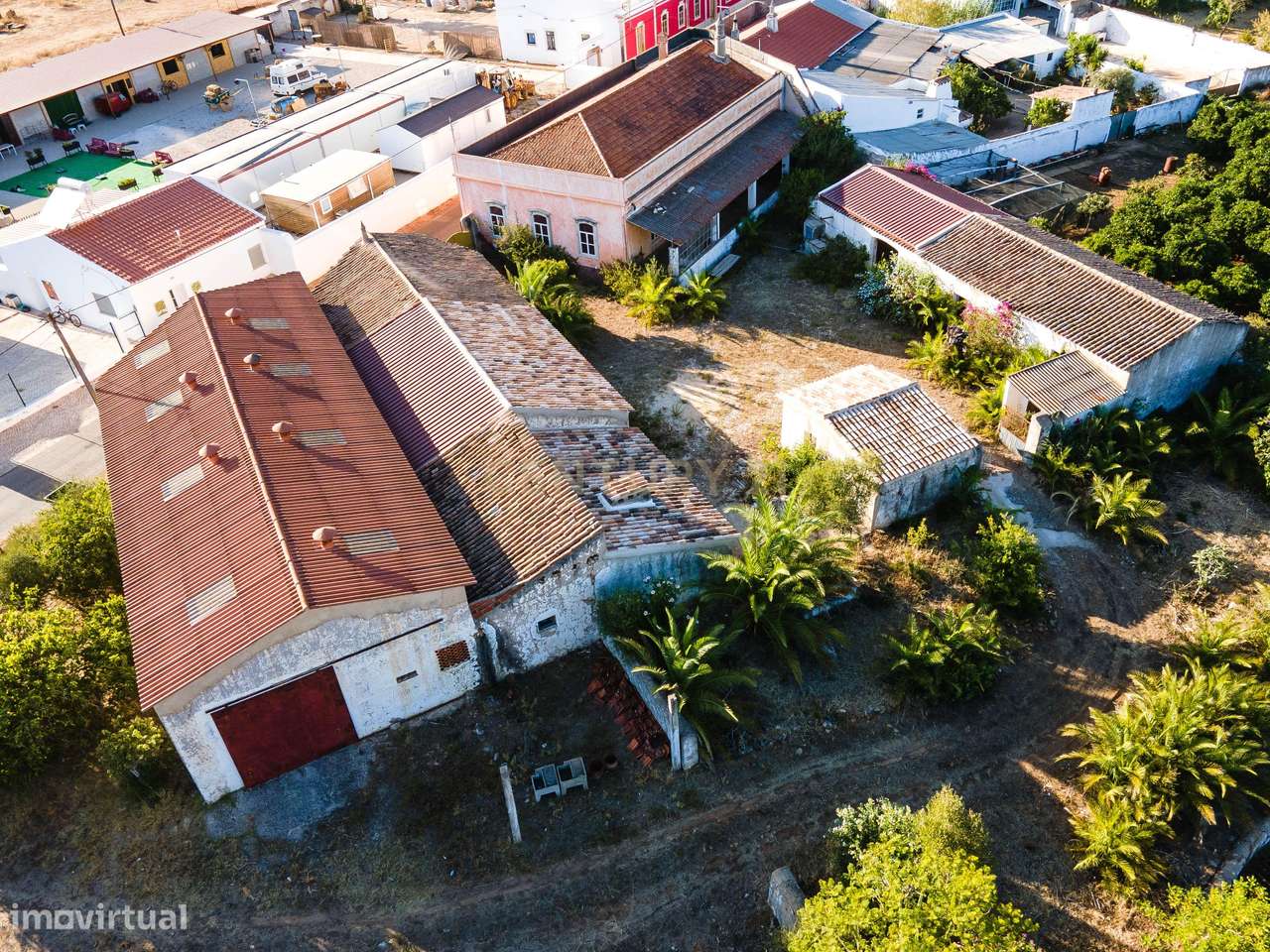 Quinta com moradia senhorial T6 e terreno de 2,49 hectares em Alcaria, - Grande imagem: 3/44