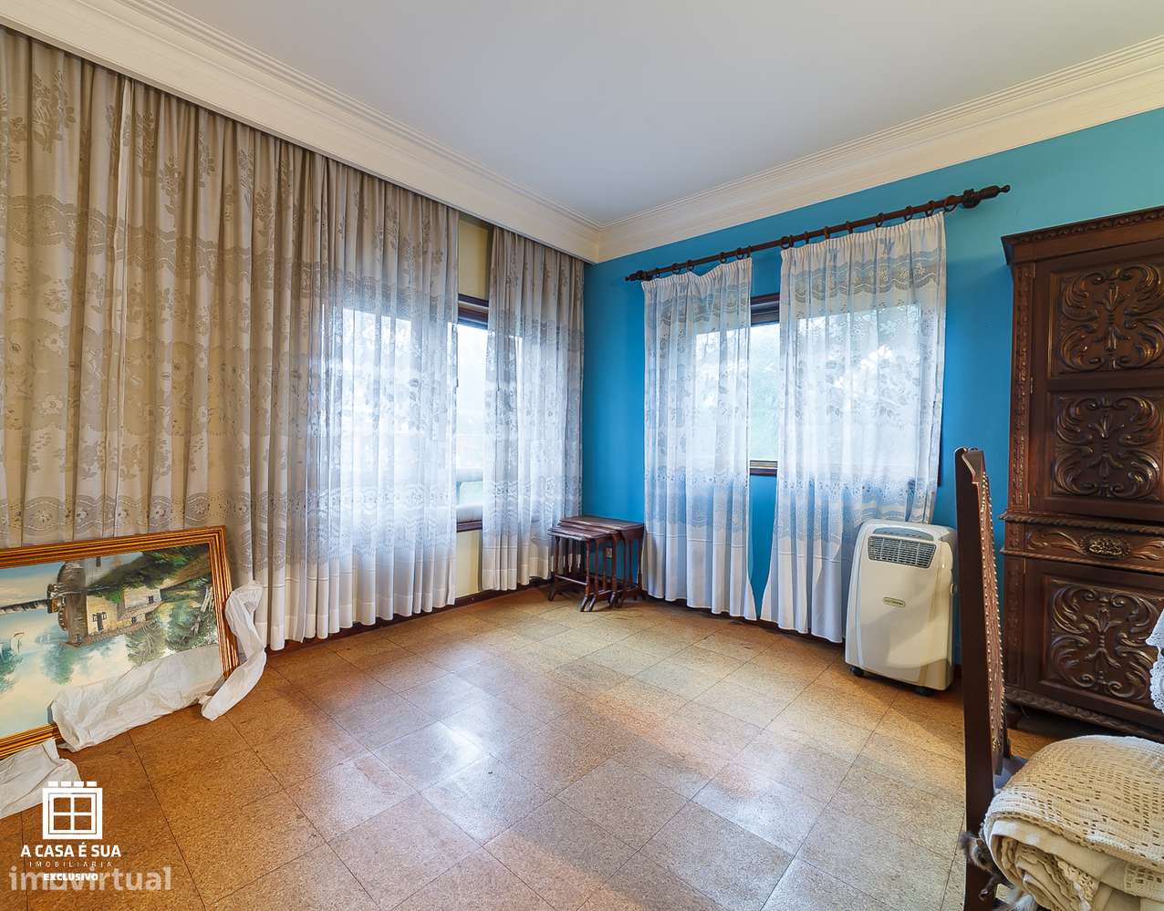 Moradia T4 de três frentes em Baguim do Monte - Exclusivo-9