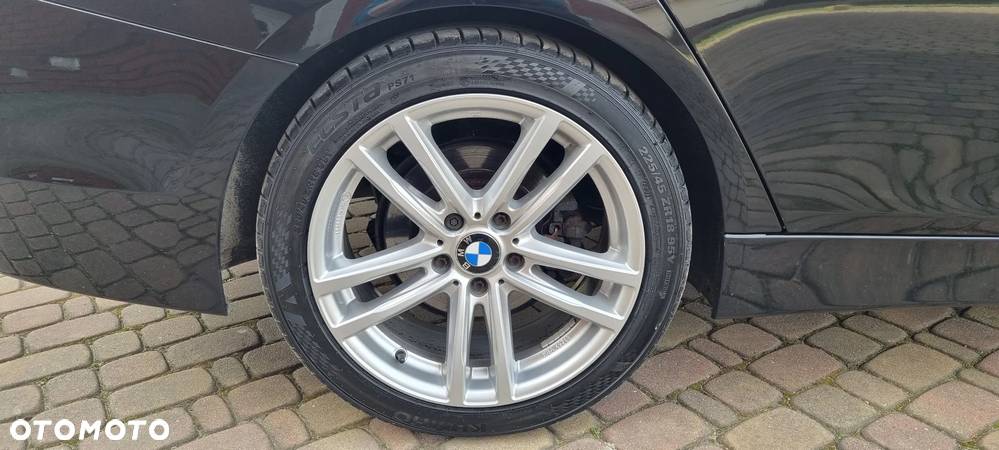 BMW Seria 3 318i Sport Line Shadow - 11