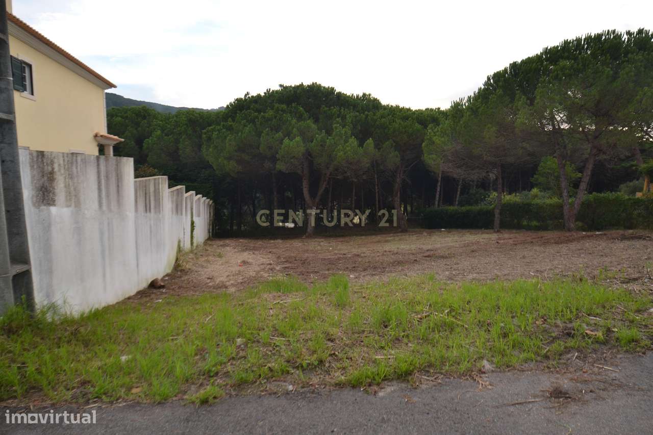 Lote de Terreno Urbano com Vista Deslumbrante – Galamares, Sintra-16