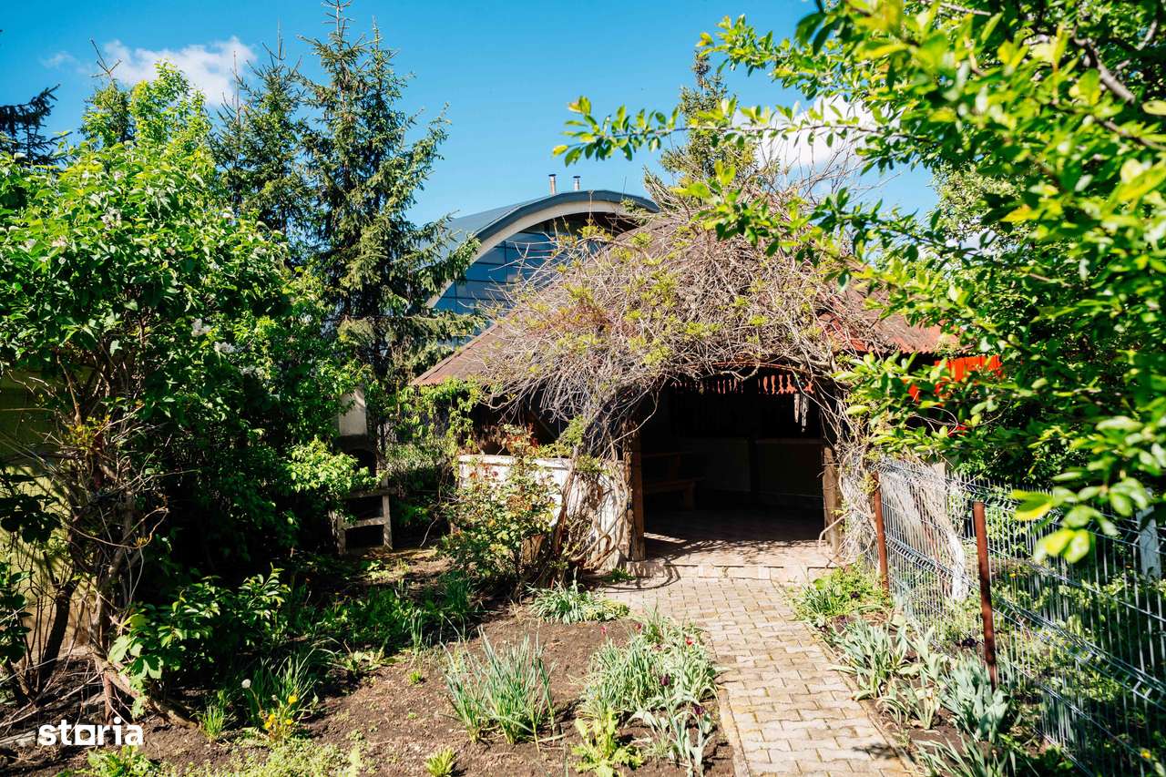 Casă de vanzare in Radauti str Iraclie Porumbescu-2