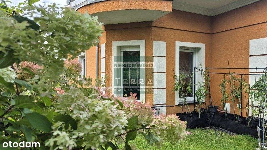 Uroczy dom na przedmieściach. - Pełny obrazek: 4/20