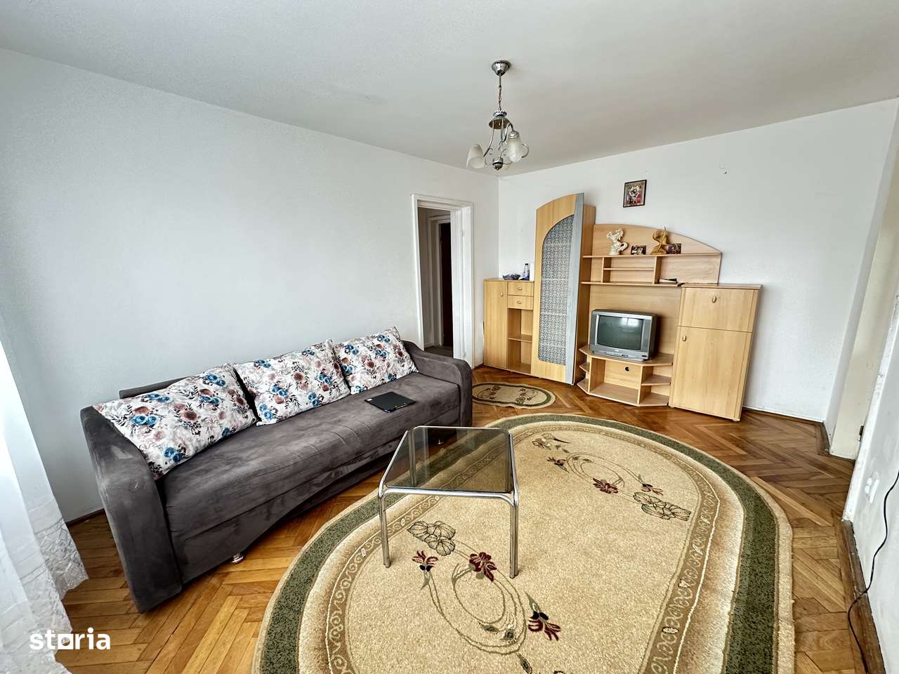 Apartament 3 Camere | Etaj 1 | Balcon & Pivniță-0