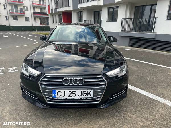 Audi A4 Avant 2.0 TDI ultra S tronic - 1