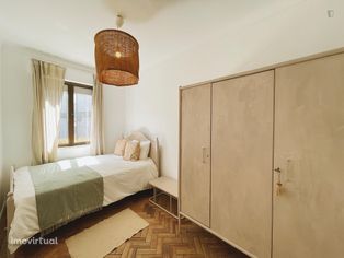 144322 - Quarto com cama de casal em apartamento com 3 quartos