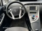Toyota Prius (Hybrid) Executive - 25