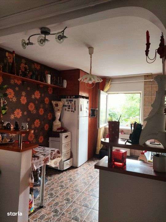 apartament cu 3 camere decomandate,2 bai,1balcon si 2 boxe - Imagine principală: 4/9