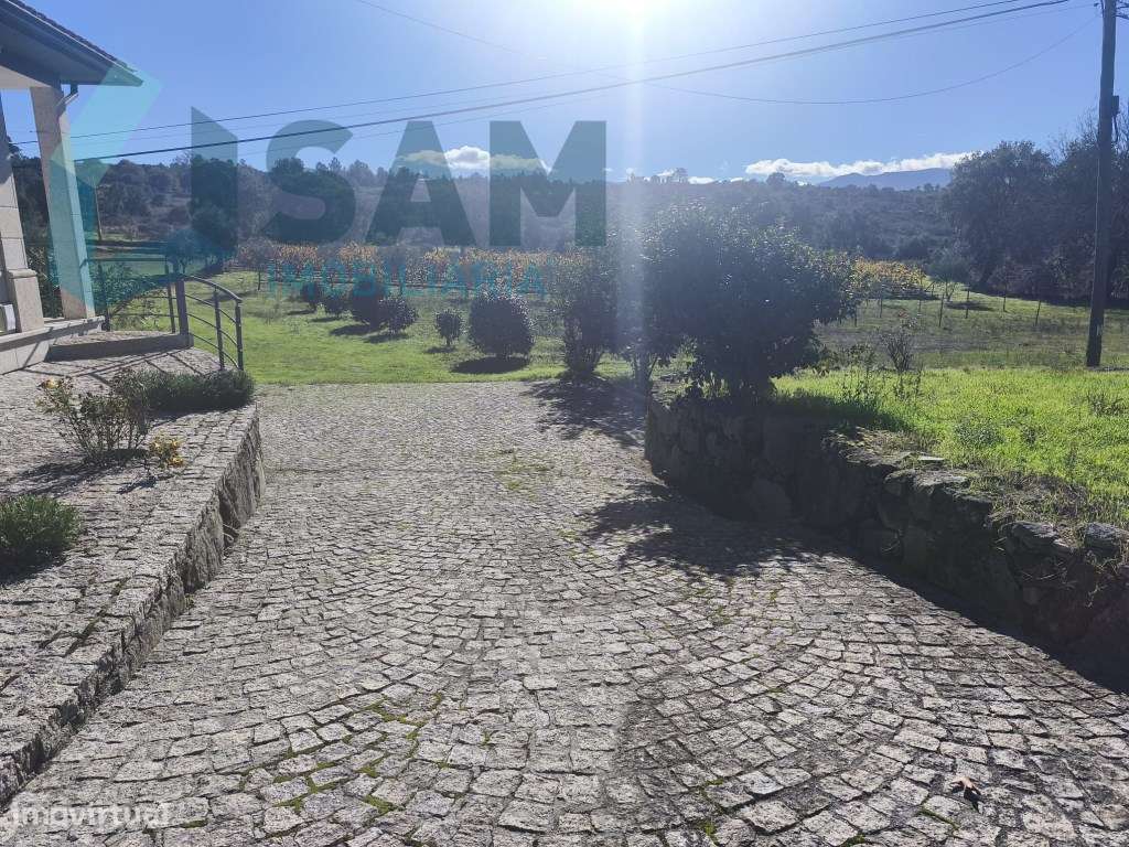 Herdade em Juncais - Fornos de Algodres, Guarda-4