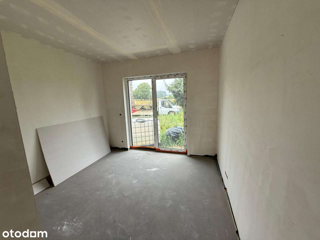 Dom wolnostojący z działką 900m2 . POMPA CIEPŁA. - Pełny obrazek: 5/20