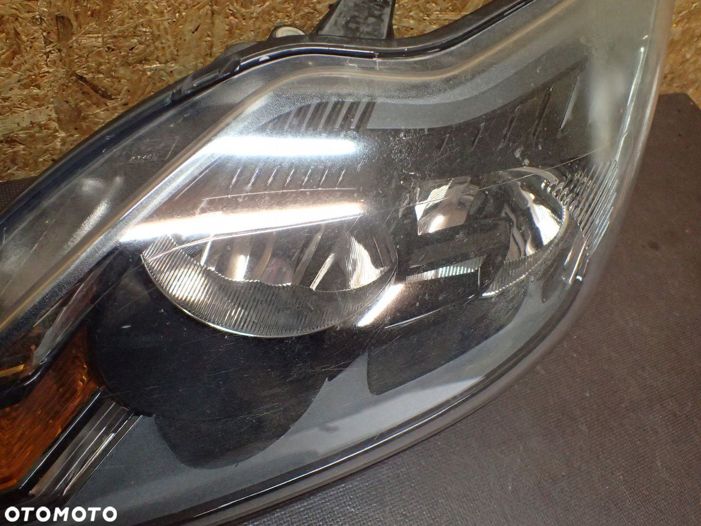 LAMPA PRZÓD LEWA FORD FOCUS MK2 LIFT 08- - 2