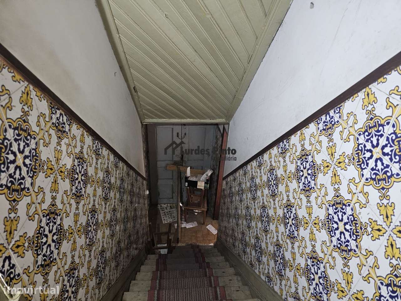 Moradia com possibilidade de seis T1 - Grande imagem: 5/18