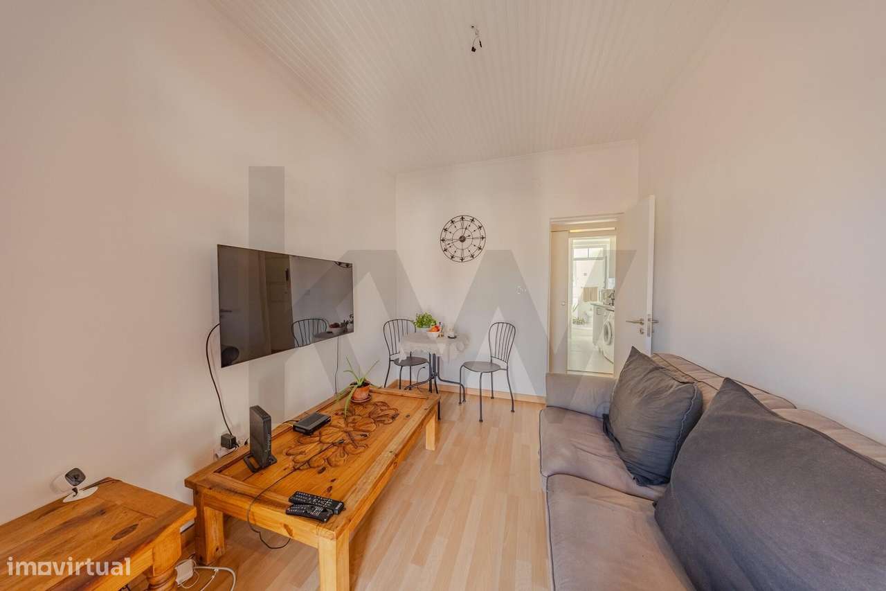 T2+1 Renovado com Vista Desafogada no Beco da Verónica | São Vicente - Grande imagem: 3/23