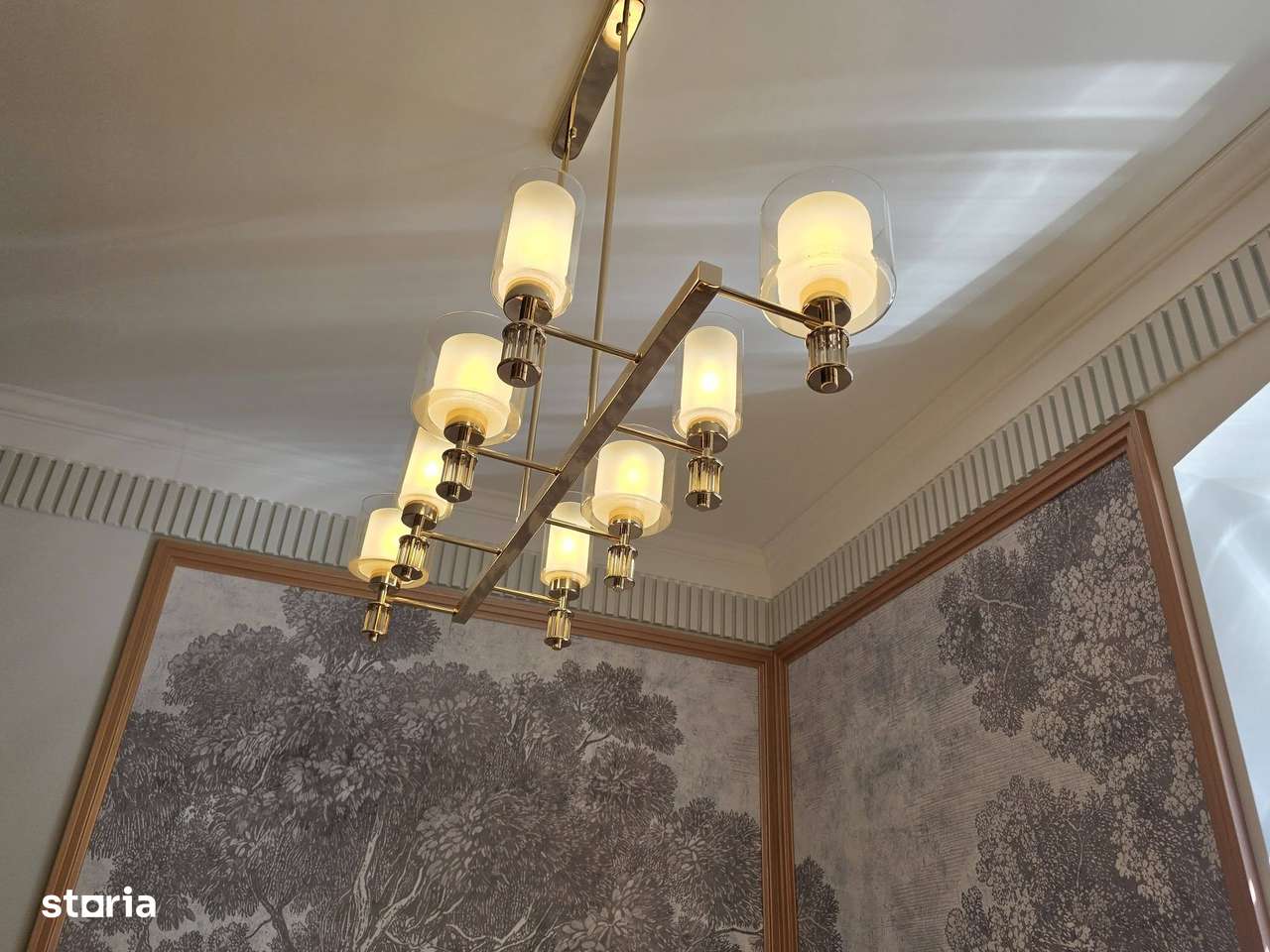 VINDEM APARTAMENT, O PROPRIETATE DEOSEBITĂ, ÎN INIMA ORADIEI-8