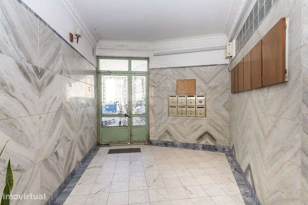 Apartamento T3 à venda em Almada-10