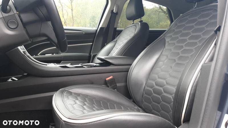 Ford Mondeo 2.0 EcoBlue Vignale - 23