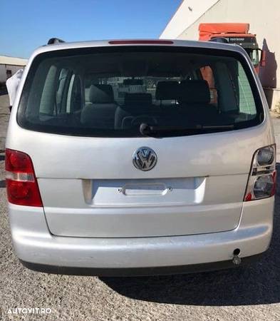 Dezmembrez VW Touran 1.9 TDI  AVQ - 4