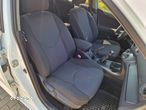 Toyota RAV4 2.2 D-4D Premium - 7