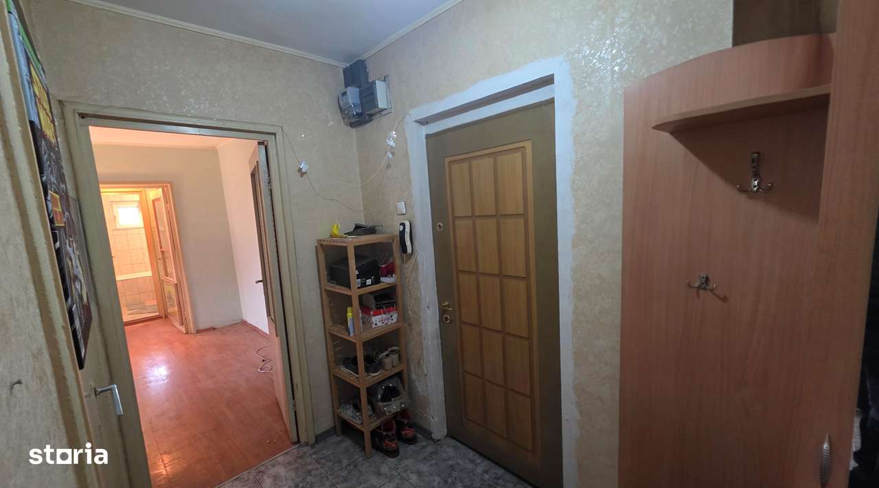 Vanzare apartament 2 camere Militari-Lujerului, etaj 5, an 1982-5