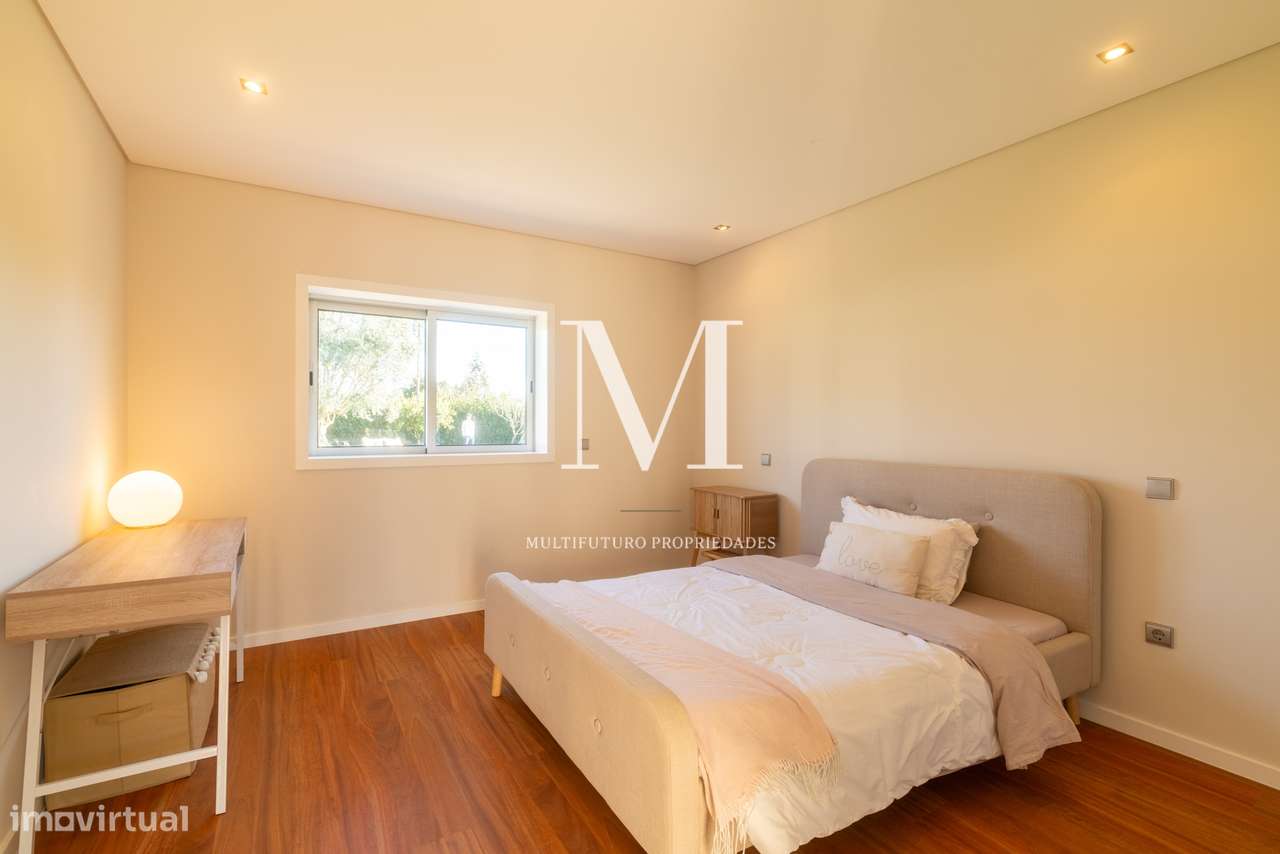 Famalicão | Propriedade T3+1 Térrea | 1.500 m² | Piscina | Jardim | LU-14