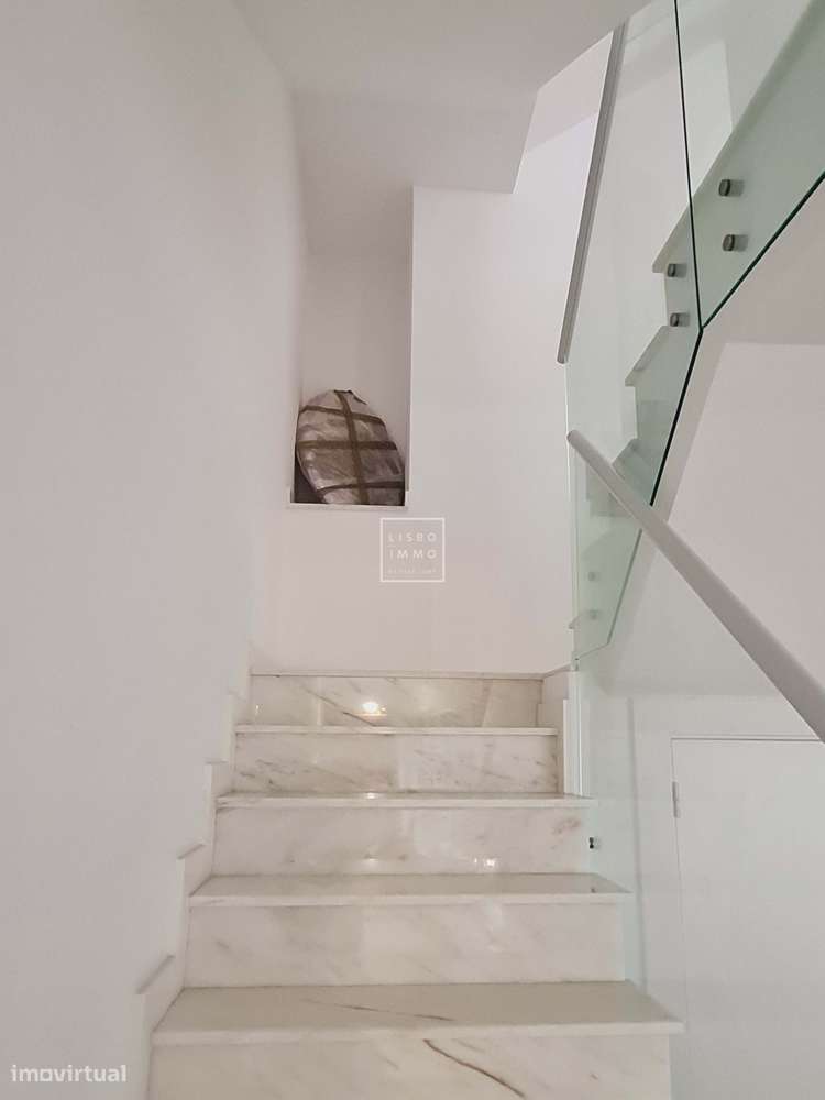 Casa nova, 3 quartos, 295m2, jardim 40m2, Belém, Lisboa-33