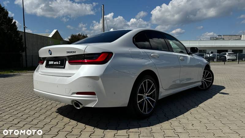 BMW Seria 3 320i - 6