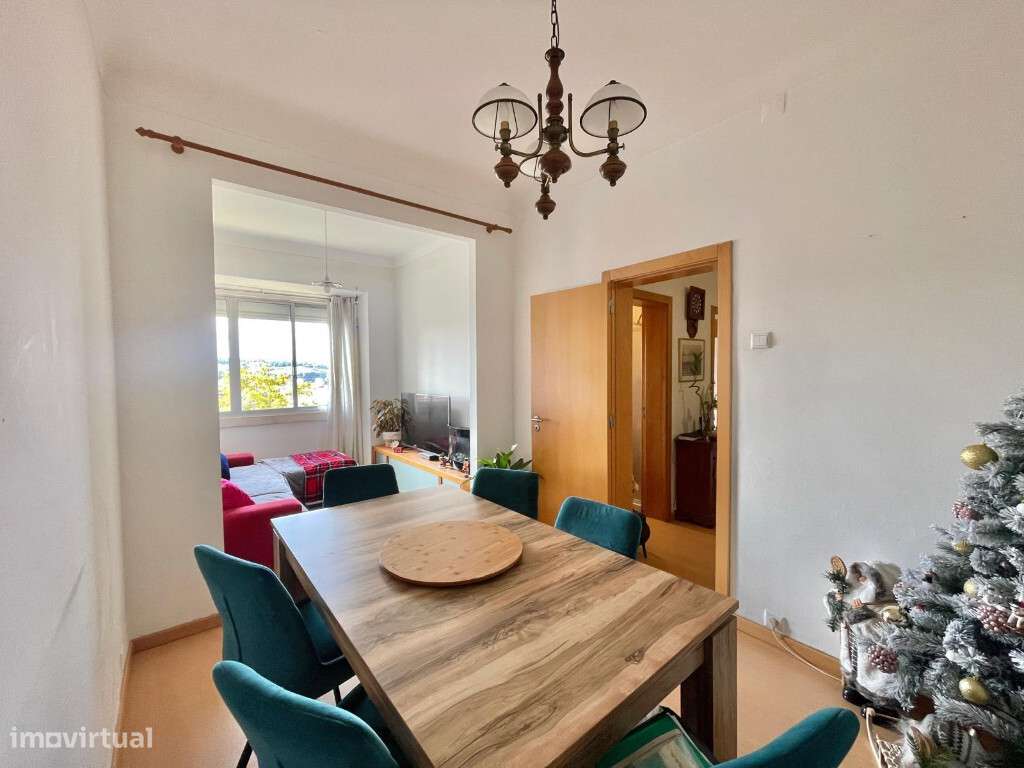 Apartamento T3 em zona da Alta da cidade de Coimbra - Grande imagem: 4/12