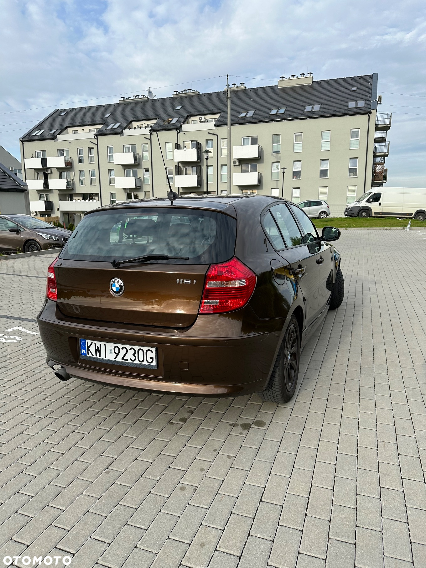 BMW Seria 1 118i - 3