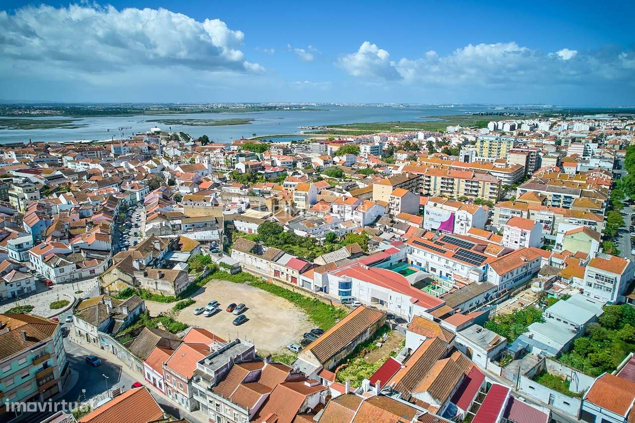 Prédio misto no Centro do Montijo - Grande imagem: 4/44