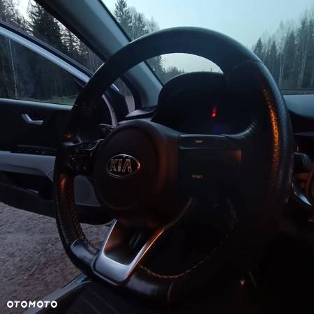 Kia Stonic 1.0 T-GDI L - 19