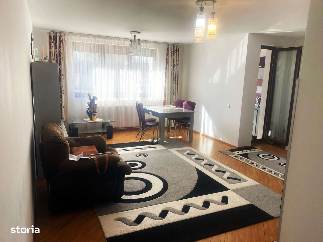 Apartament 3 camere Tractorul - Imagine principală: 5/15