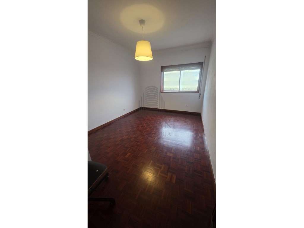 **Apartamento T2 no Centro de Gondomar, com Box**-12