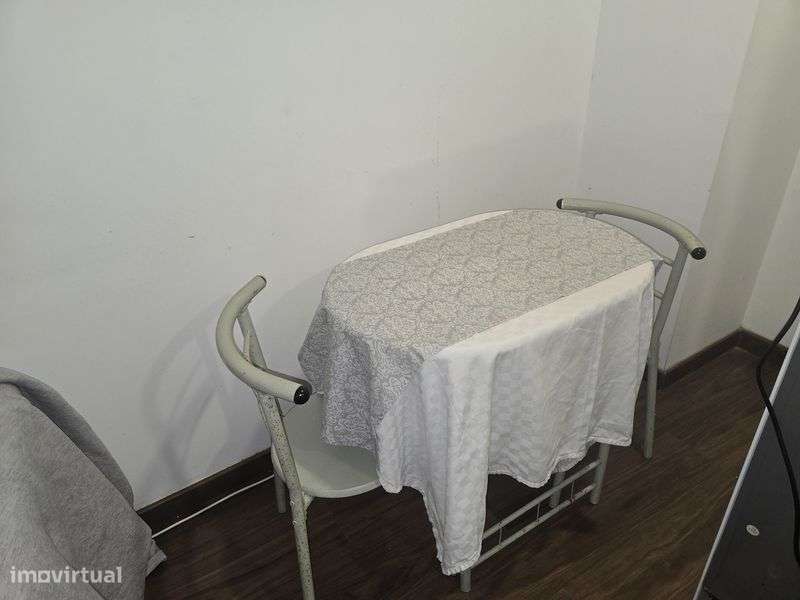 Casa t0 despesas incluídas mobilada - Grande imagem: 4/7