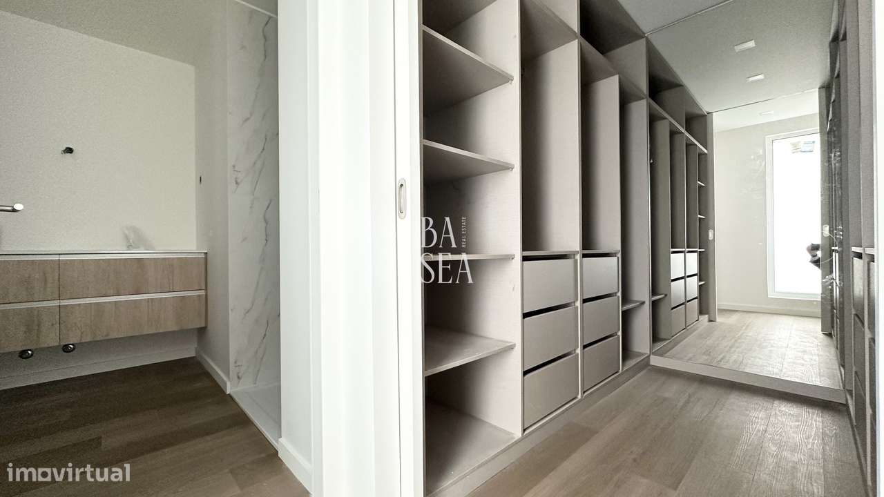 Moradia nova  de gaveto com 3 suítes em Lanhoso Póvoa de Lanhoso-15