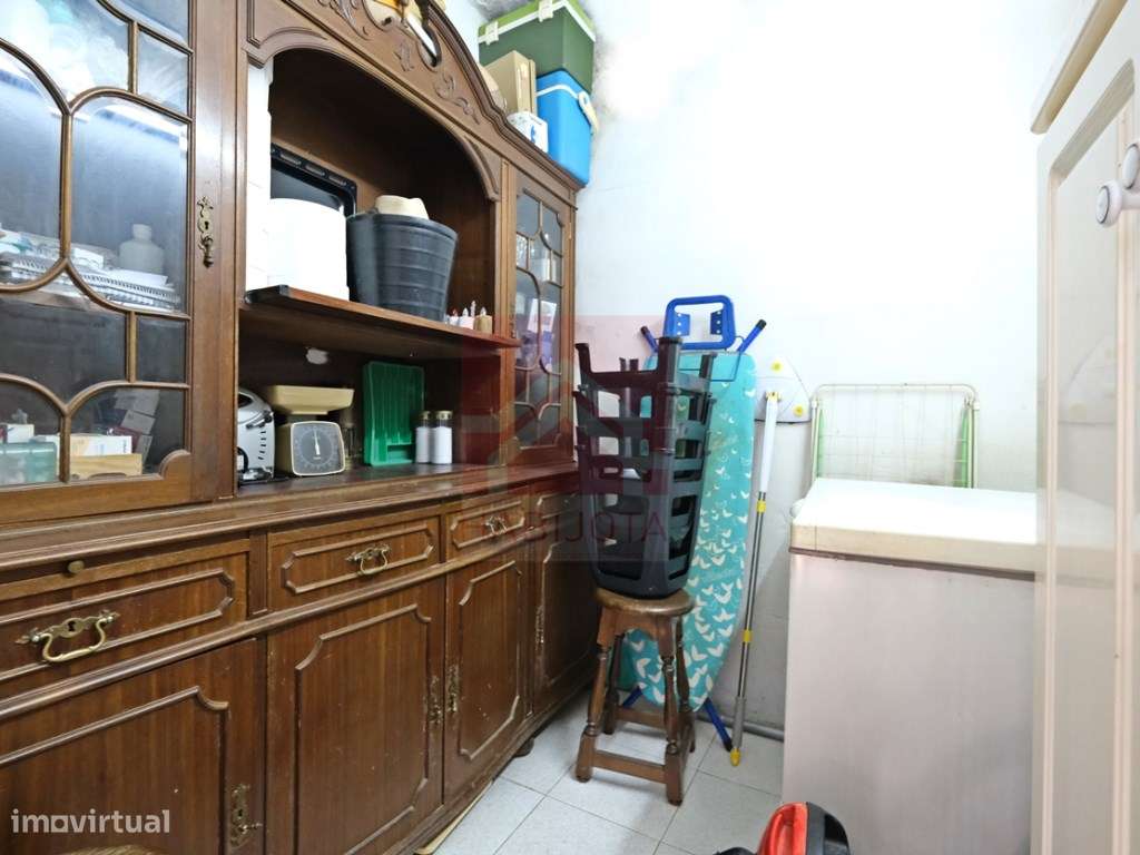 Moradia V3+1 em Fânzeres-7