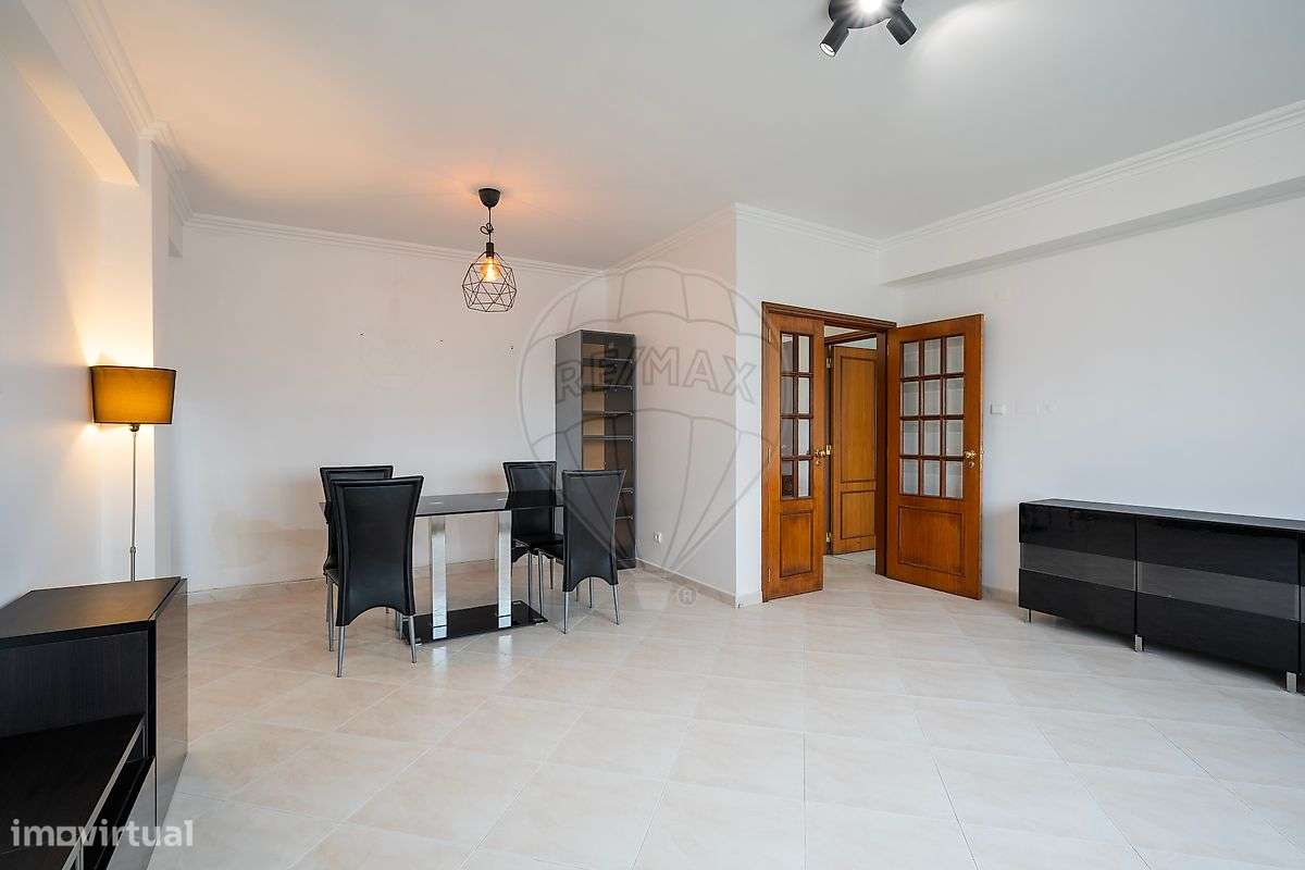 Apartamento T2 para arrendamento - Grande imagem: 2/15