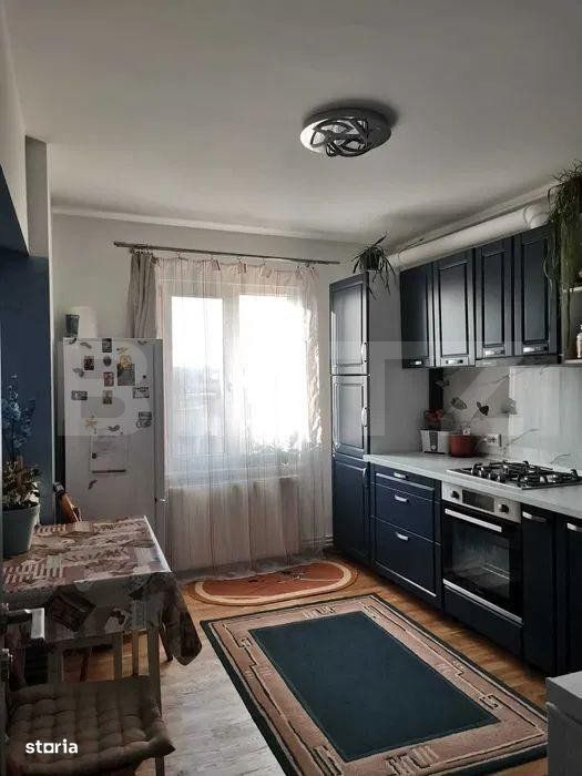 Apartament 3 camere, 69 mp, decomandat, 7 noiembrie