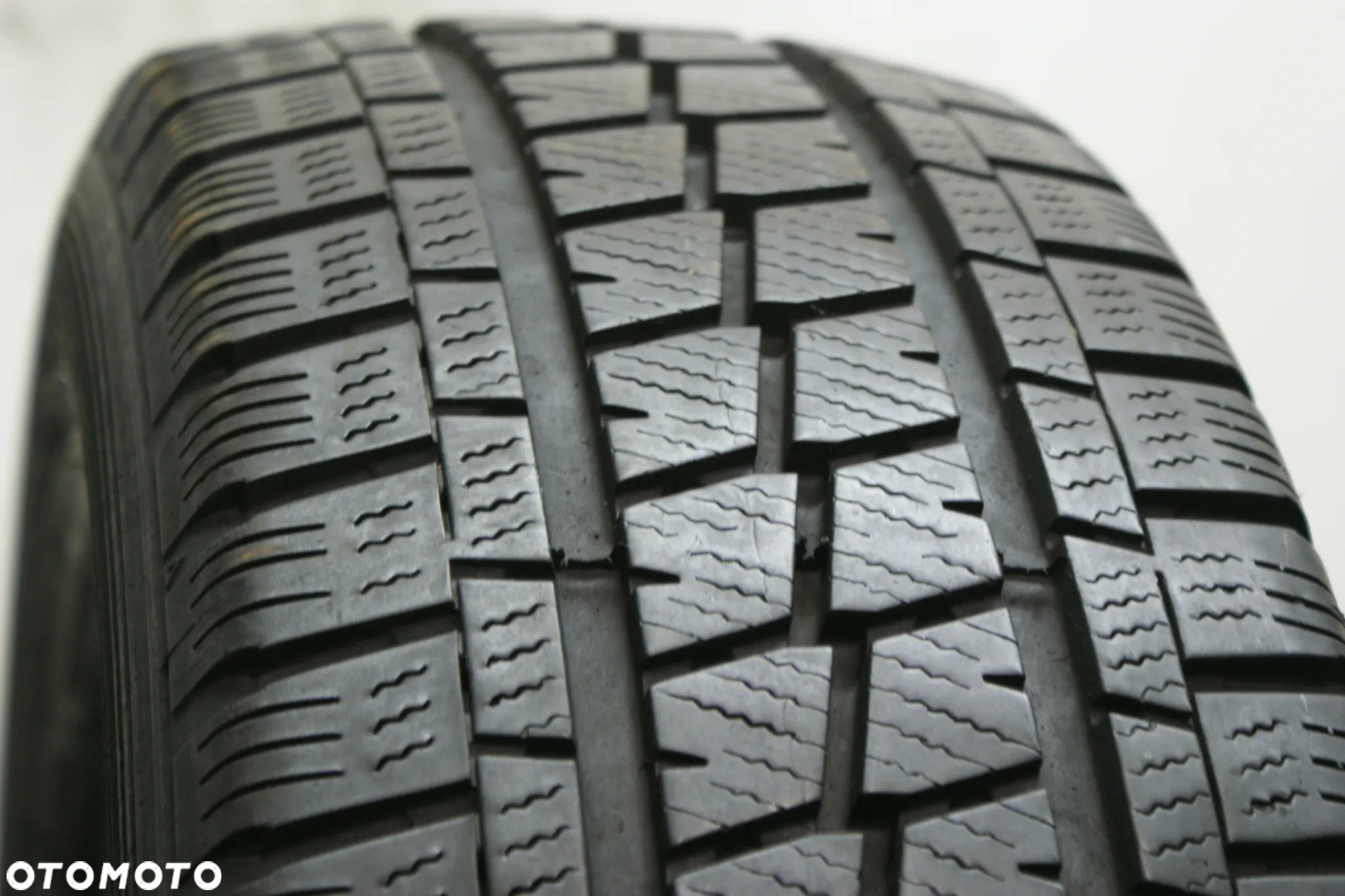 całoroczne 205/65R16C FALKEN EUROALL SEASON VAN11 , 8mm - 2