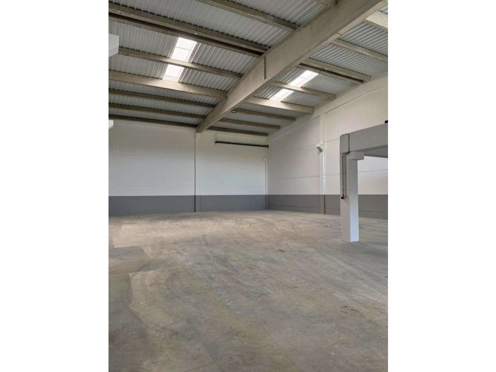 Armazéns novos em Amorim - venda/arrendamento - Grande imagem: 4/7