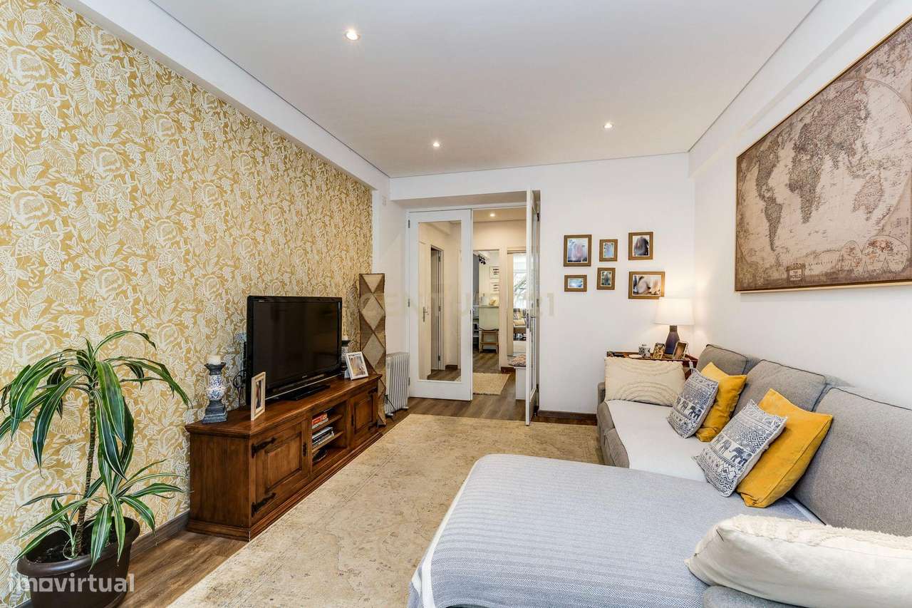 Apartamento  T4 transformado em T3 totalmente remodelado - Grande imagem: 3/23