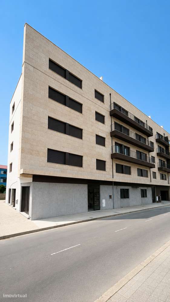 T3 Novo | A 50 metros da Estação de S. Romão do Coronado, Trofa-12