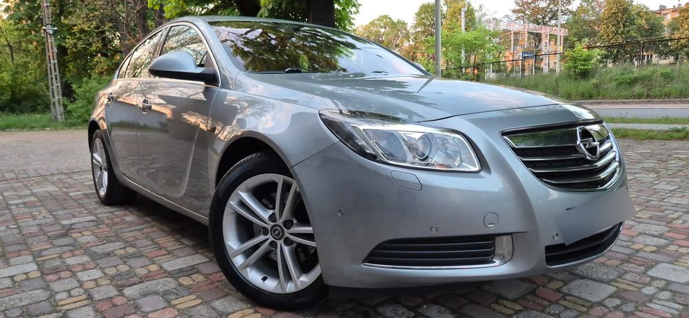 Opel Insignia A 1.6 T Sport 2010