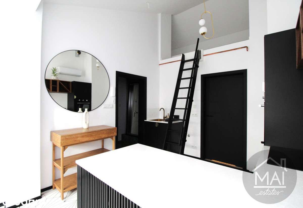 Studio + antresola. Stare miasto. Dobry standard. - Pełny obrazek: 3/9