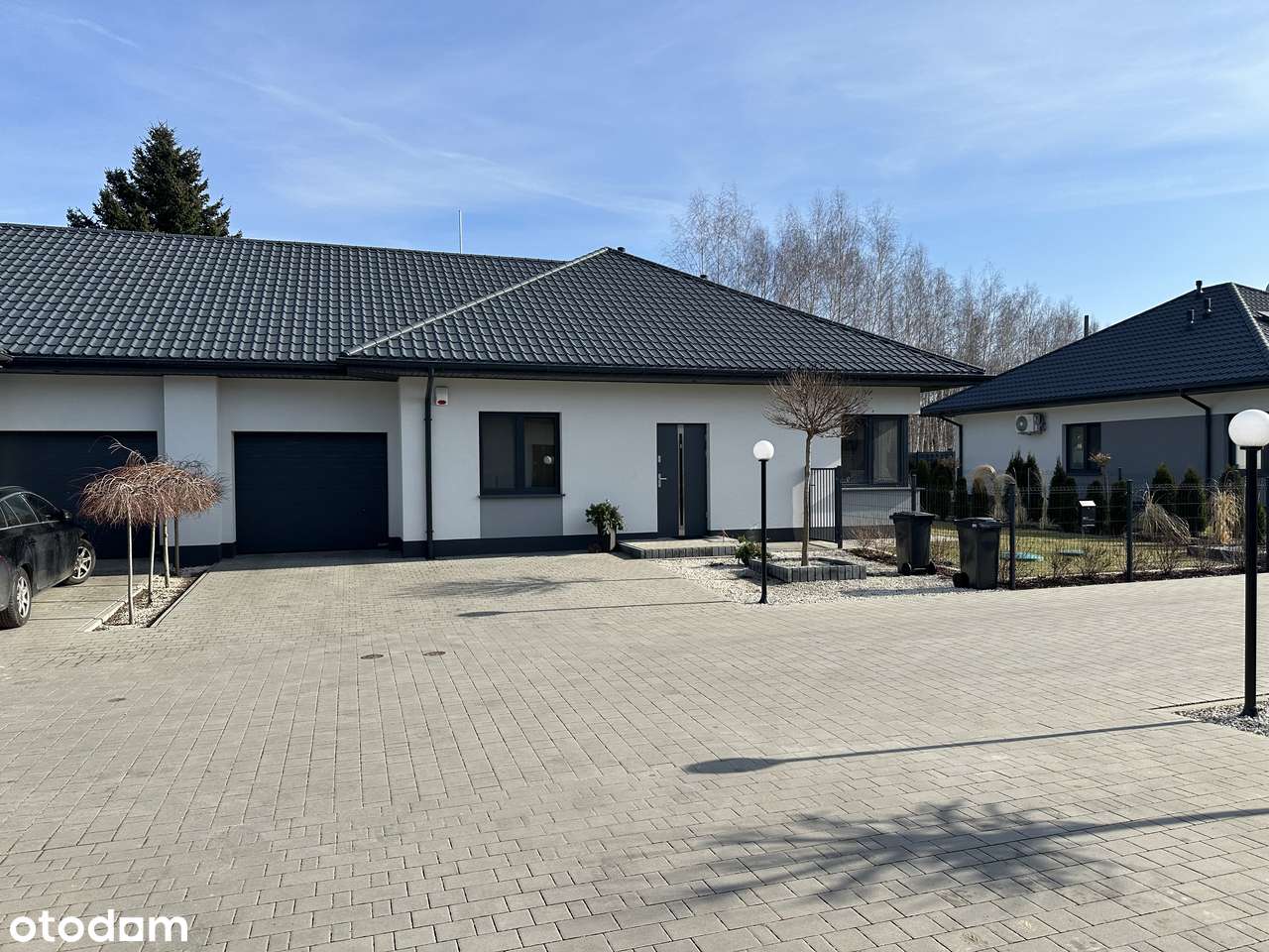 Dom parterowy w zabudowie szeregowej-0