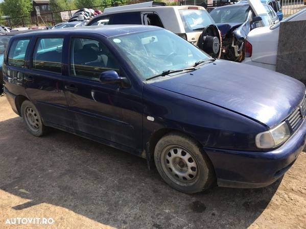 Dezmembrez VW Polo 1.9 SDI 2002 Combi - 2