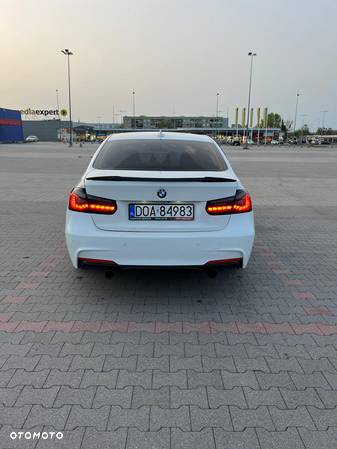 BMW Seria 3 335i xDrive - 8