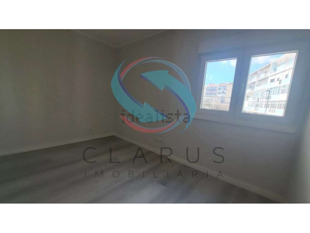 Apartamento T3-4