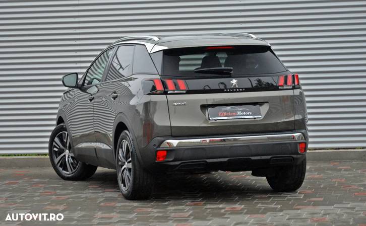 Peugeot 3008 1.5 BlueHDI 130 EAT8 Allure Pack - 4