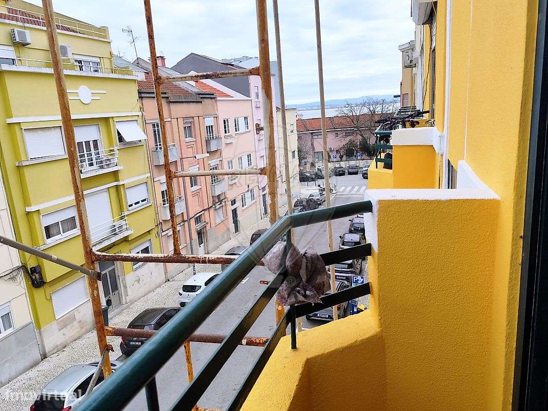 Apartamento T2 para arrendamento - Grande imagem: 4/16