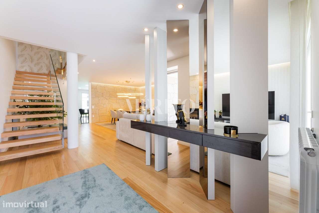 Moradia T3 Semi-Nova em Viatodos, Barcelos – Totalmente Mobilada e Equ - Grande imagem: 4/29