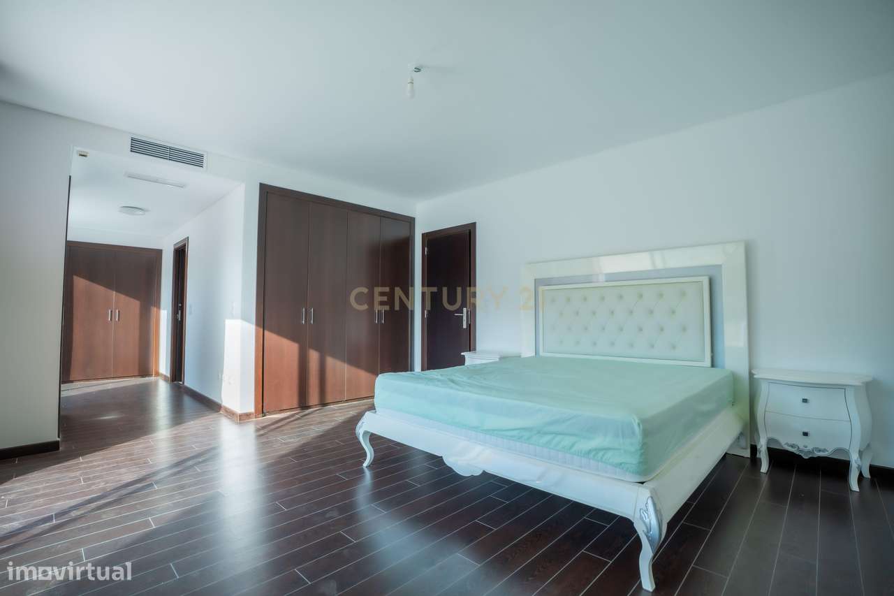 Moradia T4 com Piscina Privativa | Bicesse, Cascais-33